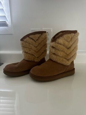 UGG Chestnut Suede Boots with Tan Shearling Cuff